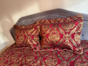 CROSCILL IMPERIAL EMPRESS QUEEN RED, GOLD, BLACK, DAMASK COMFORTER & SHAMS #428 - Picture 1 of 19