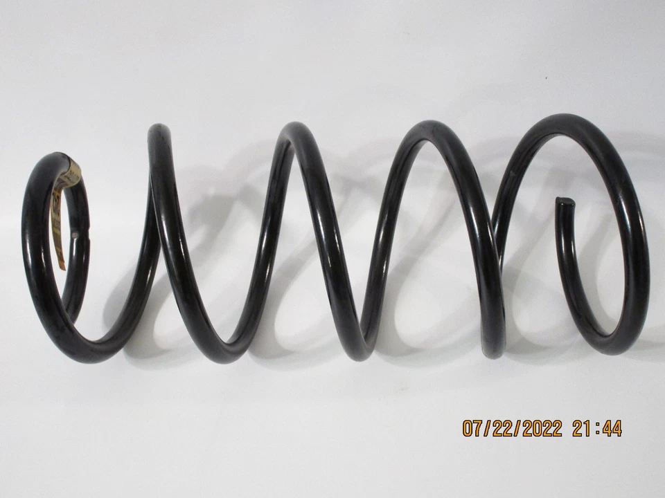 Genuine GM OEM 22197242 Front Spring Foto 1 de 4