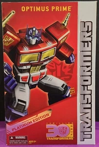 2014 Transformers Year of the Horse OPTIMUS PRIME Masterpiece "NEW" - Picture 1 of 15