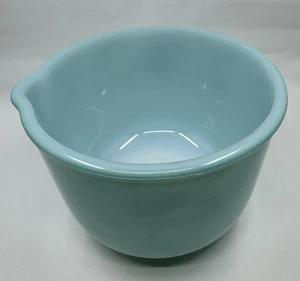 Vintage Glasbake Sunbeam Aqua Small Glass Mixing Bowl Pour Spout 20CJ 4G - Picture 1 of 9
