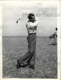 1937 Press Photo Vic Ghezzi at Nassau Bahamas Open golf has the lead - nes42403