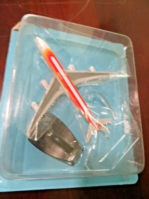 IBERIA ЛИТОЙ JUMBO JET 4 ДВИГАТЕЛЕЙ JET AIRBUS ДИСПЛЕЙ СТОЙКА NOSIB В МАСШТАБЕ - Изображение 1 из 4