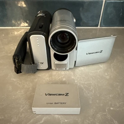 SHARP 500 Digital Zoom Camcorder VL-Z3U Silver Silver Untested No Charger - Image 1 of 4