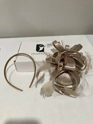 Gold Fascinator with Headband Felizhouse Kentucky Derby Wedding New - Image 1 of 4