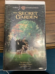 The Secret Garden (VHS, 1994, Clam Shell) Warner Bros Family Entertainment✔ - Picture 1 of 3