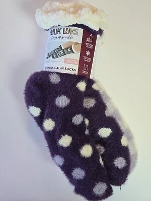 Paquete de 2 pares de calcetines de cabina morados Muk Luks para mujer talla L/XL Foto 1 de 4