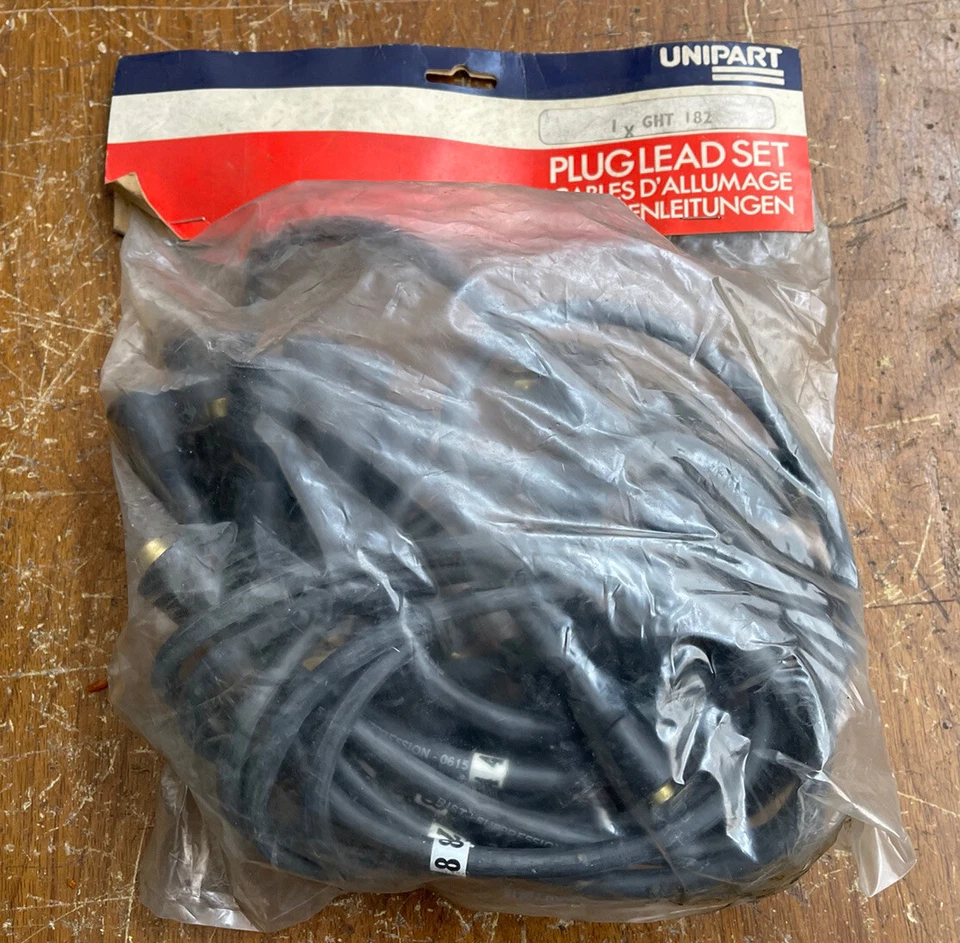 GHT 182 TRIUMPH TR8 FUEL INJECTION MODELS (10/1979-1981) HT LEAD SET - Image 1 of 4