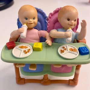Vintage Fisher Price Little People Loving Family Twins! - Picture 1 of 6