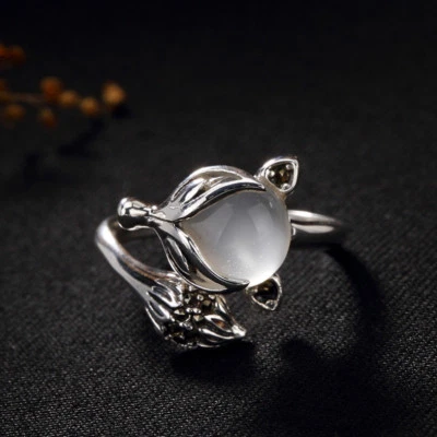 K02 Ring Fuchs mit weißem Chalzedon Sterling Silber 925 verstellbar - Bild 1 von 4