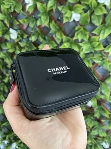 Chanel BEAUTÉ Pequeño pvc Cosméticos - Joyería Maquillaje’s Bolso de Belleza - Imagen 1 de 5