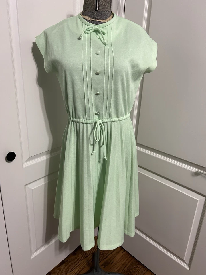 Vintage Dixie Deb Pleated Short Sleeve Dress Women’s 16 Mint Green  - Image 1 of 4