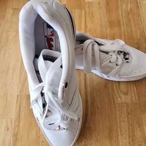 Reebok Men's Sz 9.5 Boston Red Sox 2004 World Series Champions Sneakers 2-141502 - Imagen 1 de 10