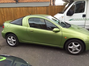 Vauxhall Tigra 1.4 2000 / 12 MONTHS MOT / LOW MILEAGE / EXCELLENT RUNNER - Picture 1 of 10