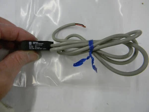 New Omron E3V-DS70C43S 12-24 VDC Fiber Optic Sensor F3 - Picture 1 of 3