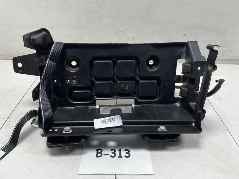 2016 DODGE CHARGER BATTERY TRAY HOLDER BRACKET SUPPORT OEM+ - Изображение 1 из 4