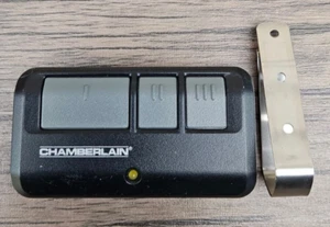 Chamberlain 953ESTD (3-Button) Garage Door Gate Opener Remote T50 - Picture 1 of 2