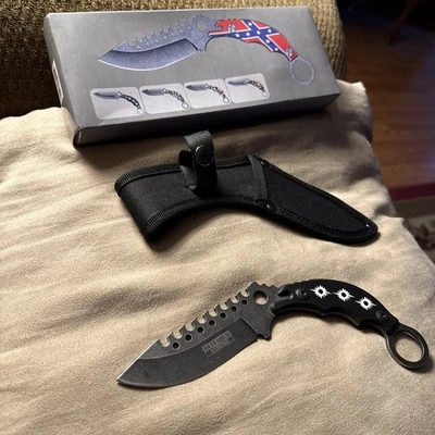 Defender Extreme con hoja de 4” y mango curvo con funda y bucle para cinturón Foto 1 de 4