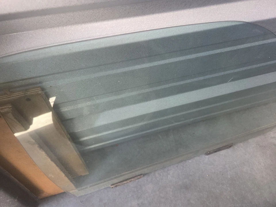 94-01 道奇 Ram 1500 94-02 2500 3500 乘客右前门窗玻璃原始设备制造商 — 第 1/1 张图片