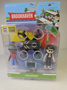 Roblox DEVSeries - Brookhaven: Techfluencers NIP Toys Gaming Action Figures - Picture 1 of 5