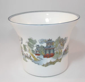 Wedgwood Chinese Legend 6" Jardiniere Flower Pot Planter Lot A c1990 Excellent - Picture 1 of 7