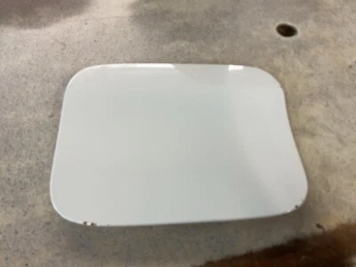 Fuel Tank Door BMW X1 12 13 14 15 WHITE I0300 - Image 1 of 2