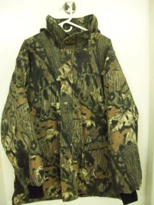 SALE-SALE-OUTSTANDING FIELD & STREAM REVERSIBLE CAMO AND SNOW CAMO HI DEF. COAT. - Image 1 of 4