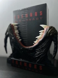 TREMORS “THE LEGACY COLLECTION” - DVD NUOVO NEW Collector’s edition in italiano - Picture 1 of 10