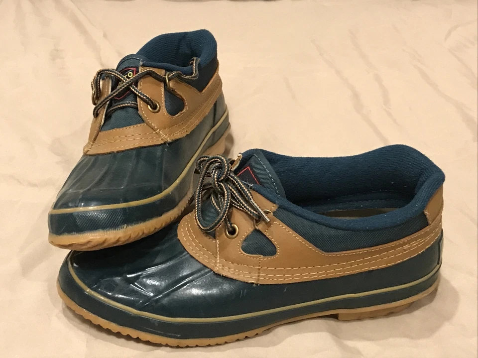 Women's size 9 Sporto Thermolite Green/Brown Duck Shoes Rain Boots - Image 1 of 4