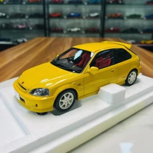 1/18 MotorHelix Honda Civic Type R ( EK9 ) RHD in Yellow - Picture 1 of 9