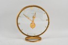 R08Y49- Jaeger LeCoultre Tischuhr im Art Deco Stil Messing und Glas