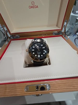 OMEGA Seamaster Diver 300M sedna gold 210.22.42.20.01.002 - Image 1 of 4