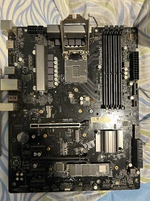 Motherboard ASRock Z590 Phantom Gaming 4 ATX Intel LGA 1200 - Ottime condizioni - Immagine 1 di 4