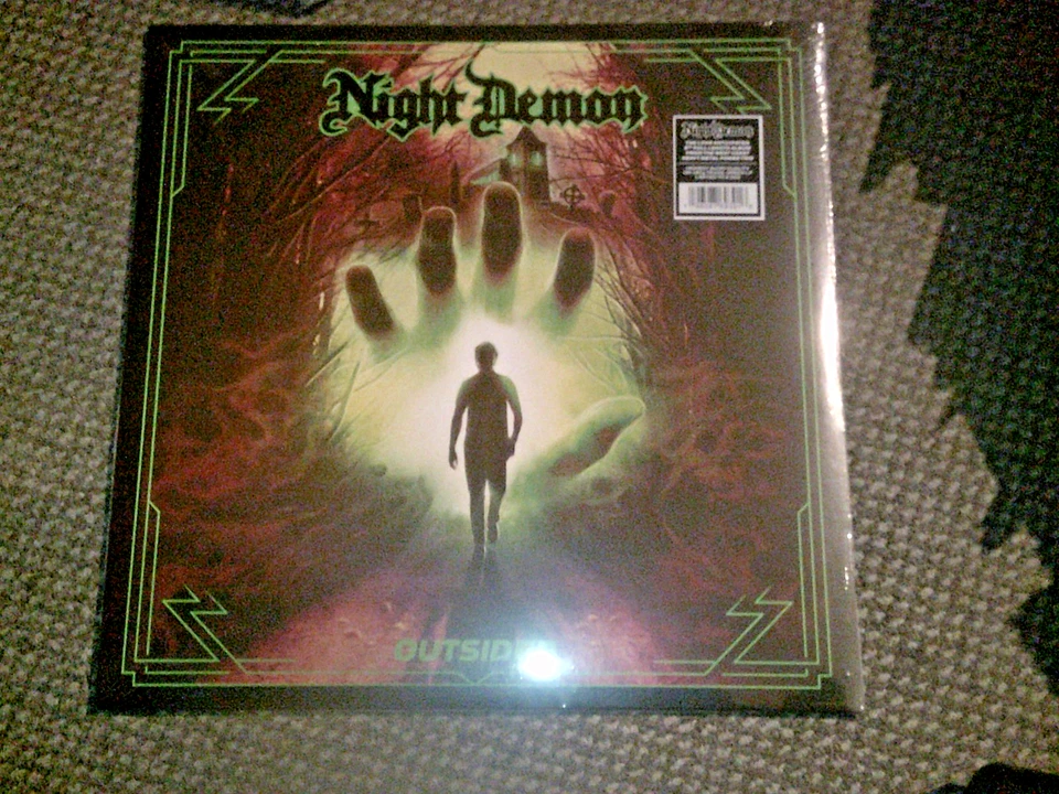 Night Demon - Outsider  LIMITED TRANSPARENT GREEN VINYL  LP  180gr.  NEU  (2023) - Bild 1 von 1