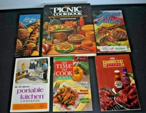 Lot of 6  Recipe Cookbooks / Pamphlets ~ Picnics, Grilling, BBQs, Camping - Picture 1 of 12