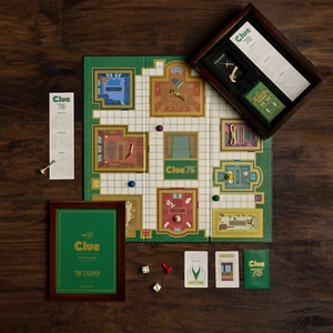 WS Game Company Clue Heritage Edition Board Game in Wooden Storage Box New - Picture 1 of 7
