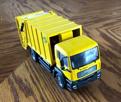 Conrad (German) 1/50th “Hofmann Denkt” MAN R.E.L. Refuse (Garbage/Waste) Truck - Image 1 of 4