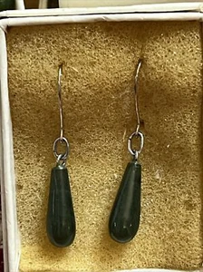 nephrite jade pierced earrings vintage - Picture 1 of 2