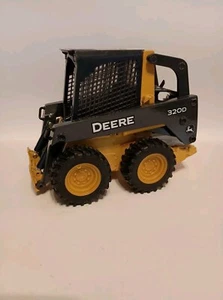 Ertl John Deere 320D Skid Steer Loader 1/16 Diecast Missing Bucket/Fork - Picture 1 of 12