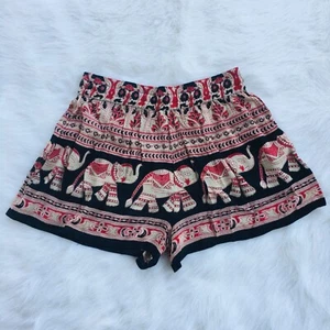 NWOT Band of Gypsies Boho Tribal Flowy Shorts Size Medium - Picture 1 of 4