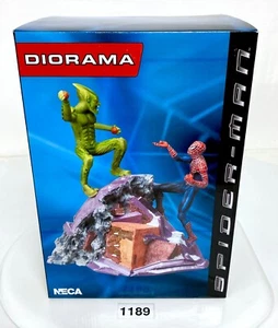 Spider-Man vs Green Goblin 10" inch Diorama Statue 2002 NECA Marvel 1st Movie - Picture 1 of 15