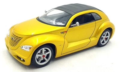 Maisto 1/18 Scale Diecast 31224B - Chrysler Pronto Cruizer - Met Yellow/Gold - Image 1 of 4