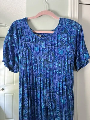 JBS LTD 女式 18W RAYON 紫色和蓝色迷笛连衣裙打褶设计背面领带 — 第 1/4 张图片