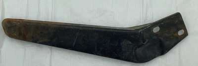 Chevrolet Corvette 1968 soporte de parachoques delantero exterior soporte de soporte derecho Chevy C3 Foto 1 de 4