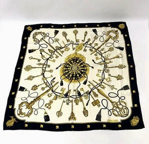 Hermes Carre 90 Les Cles Silk Scarf Light Pattern Used - Picture 1 of 4