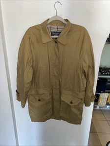 Burberrys Vintage Ladies Coat - 10 Reg - Picture 1 of 5