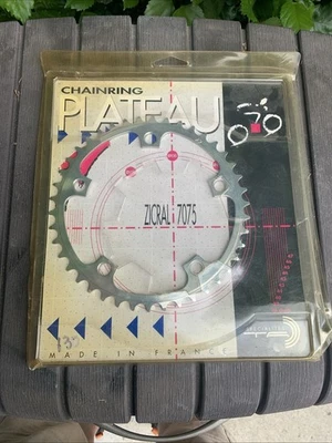 PLATO DE DIENTES NUEVO SPéCIALITéS TA 42t BCD 130 VINTAGE AÑOS 90 Foto 1 de 3