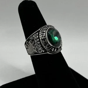 Jostens Sterling Silver Green 2007 ‘Isonomas Valley’ Dragons 2007 Ring Size 7.5 - Picture 1 of 14
