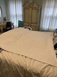 Yves Delorme Boss Dunes White Throw 51 X 67” Orig $325 NEW - Picture 1 of 6