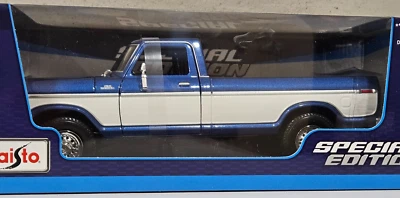 Maisto 1979 Ford F150 F-150 Ranger Blue White Special Edition 1:18 Diecast Model - Image 1 of 4