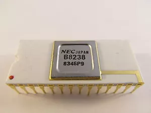 UPB8238D NEC 8080A System Controller and Bus Driver - CERDIP28 - Picture 1 of 2